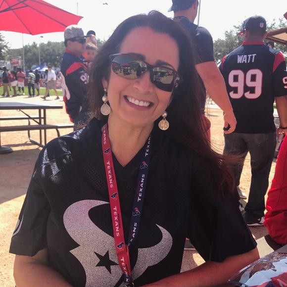 Meet your Posher, Julie - Picture 5 of 5